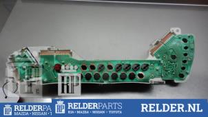 Gebruikte Display Interieur Toyota Previa (R3) 2.0 D-4D 16V Prijs € 68,00 Margeregeling aangeboden door Relder Parts B.V.