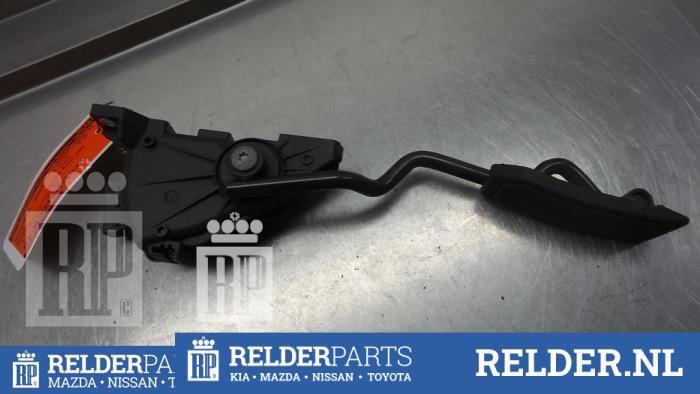 Gaspedaalpositie Sensor van een Nissan Primera (P12) 1.8 16V 2005