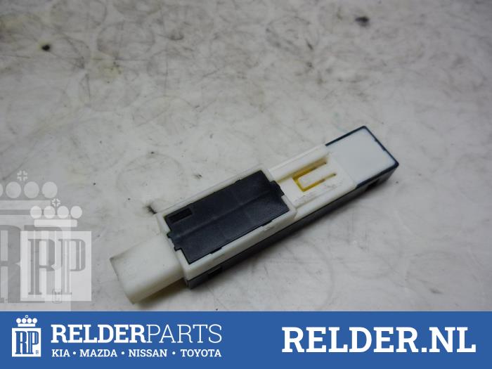 Gebruikte Sensor (overige) Toyota Yaris II (P9) 1.3 16V VVT-i Prijs € 36,00 Margeregeling aangeboden door Relder Parts B.V.