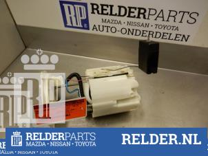 Gebruikte Brandstofpomp Elektrisch Mazda 5 (CR19) 1.8i 16V Prijs € 40,00 Margeregeling aangeboden door Relder Parts B.V.