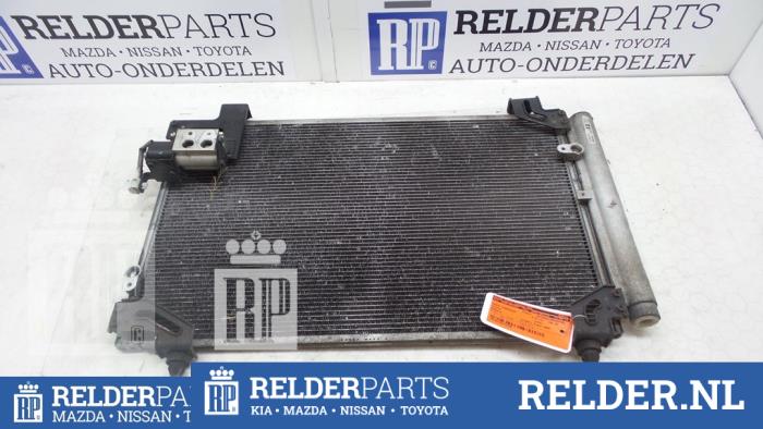 Gebruikte Airco Condensor Toyota Avensis Wagon (T25/B1E) 2.0 16V D-4D Prijs € 35,00 Margeregeling aangeboden door Relder Parts B.V.
