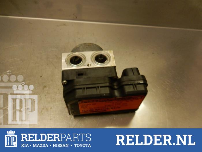 Gebruikte Computer ABS Toyota Auris (E15) 1.6 Dual VVT-i 16V Prijs € 75,00 Margeregeling aangeboden door Relder Parts B.V.