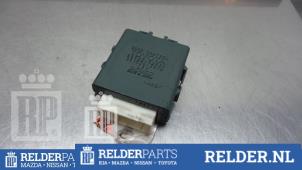 Gebruikte Deur module Toyota Yaris (P1) 1.0 16V VVT-i Prijs € 36,00 Margeregeling aangeboden door Relder Parts B.V.