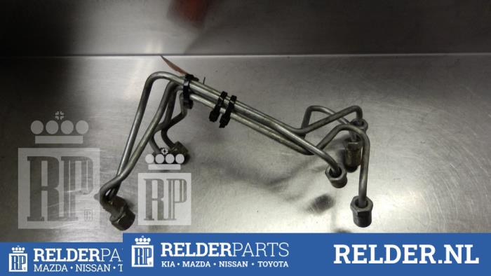 Gebruikte Dieselleiding Set Toyota Avensis (T25/B1B) 2.0 16V D-4D 115 Prijs € 36,00 Margeregeling aangeboden door Relder Parts B.V.