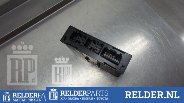 Computer Diversen van een Nissan Primera (P12) 1.8 16V 2005