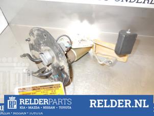 Gebruikte Brandstofpomp Elektrisch Toyota Corolla (E11) 1.3 16V Prijs € 25,00 Margeregeling aangeboden door Relder Parts B.V.