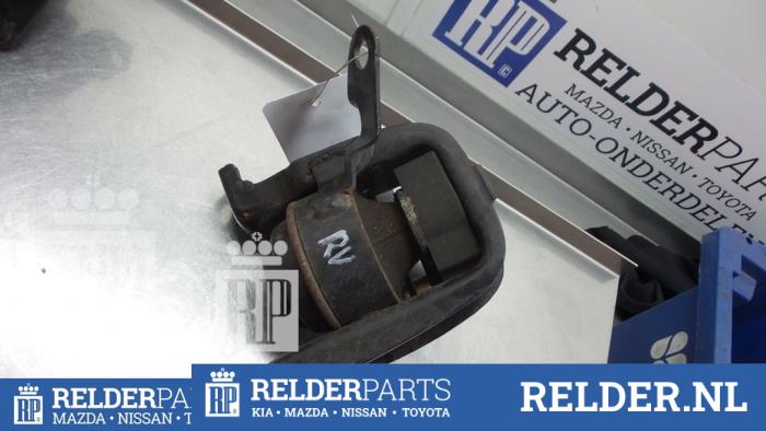Gebruikte Motorrubber Toyota Corolla (E12) 1.6 16V VVT-i Prijs € 27,00 Margeregeling aangeboden door Relder Parts B.V.