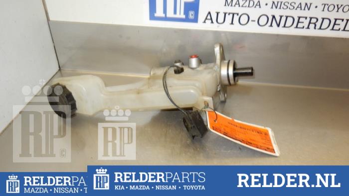 Gebruikte Hoofdremcilinder Mazda Premacy 1.8 16V Exclusive HP Prijs € 36,00 Margeregeling aangeboden door Relder Parts B.V.