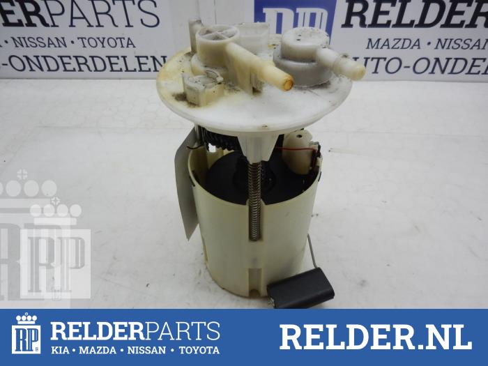 Gebruikte Tank element Pomp Toyota Corolla (E12) 1.6 16V VVT-i Prijs € 30,00 Margeregeling aangeboden door Relder Parts B.V.