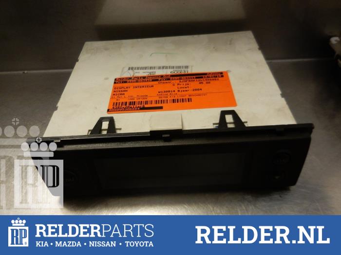 Gebruikte Display Interieur Nissan Micra (K12) 1.2 16V Prijs € 30,00 Margeregeling aangeboden door Relder Parts B.V.