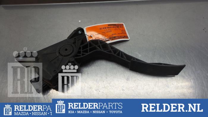 Gebruikte Sensor Gaspedaalpositie Nissan Navara (D40) 2.5 dCi 16V 4x4 Prijs € 54,00 Margeregeling aangeboden door Relder Parts B.V.