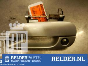 Gebruikte Deurgreep 2Deurs links Mazda MX-5 (NB18/35/8C) 1.6i 16V Prijs € 23,00 Margeregeling aangeboden door Relder Parts B.V.