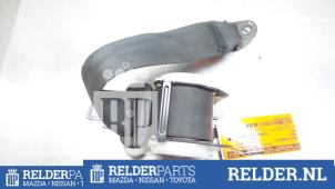 Gebruikte Gordelspanner links achter Mazda 626 (GW19) 2.0i 16V HiPower Prijs € 27,00 Margeregeling aangeboden door Relder Parts B.V.