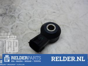 Klopsensor van een Nissan Almera Tino (V10M) 1.8 16V 2000