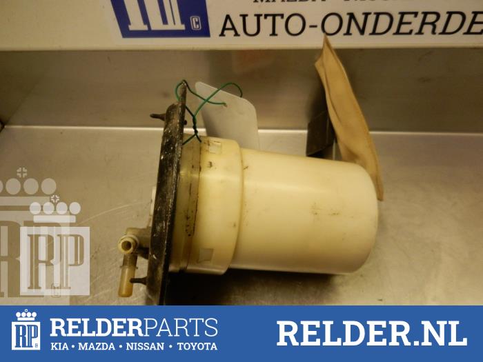 Gebruikte Tank element Pomp Mazda Premacy 1.8 16V Exclusive HP Prijs € 32,00 Margeregeling aangeboden door Relder Parts B.V.