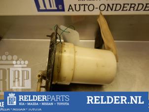 Gebruikte Brandstofpomp Elektrisch Mazda Premacy 1.8 16V Exclusive HP Prijs € 32,00 Margeregeling aangeboden door Relder Parts B.V.