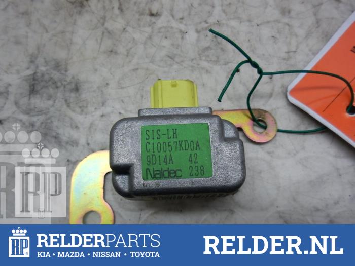 Gebruikte Airbag Sensor Mazda Premacy 1.8 16V Exclusive HP Prijs € 23,00 Margeregeling aangeboden door Relder Parts B.V.