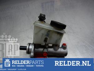 Gebruikte Hoofdremcilinder Mazda 323 (BJ12) 2.0DTiD Prijs € 36,00 Margeregeling aangeboden door Relder Parts B.V.