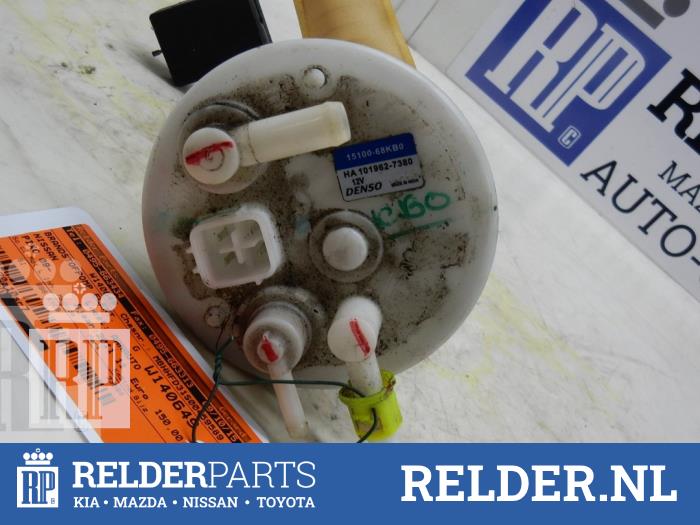 Brandstofpomp Elektrisch van een Nissan Pixo (D31S) 1.0 12V 2011