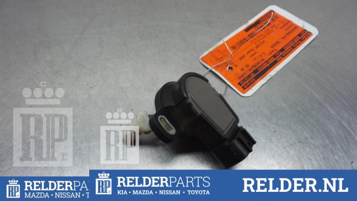 Gebruikte Gaspedaalpositie Sensor Toyota Avensis (T25/B1D) 2.0 16V D-4D Prijs € 54,00 Margeregeling aangeboden door Relder Parts B.V.