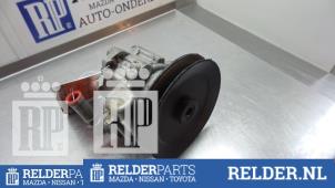 Gebruikte Stuurbekrachtiging Pomp Nissan Primera Estate (WP11) 2.0 TD Prijs € 45,00 Margeregeling aangeboden door Relder Parts B.V.