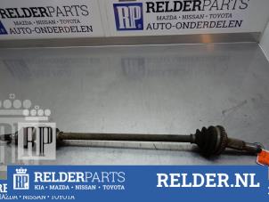 Gebruikte Steekas links-achter Nissan X-Trail (T30) 2.0 16V 4x4 Prijs € 45,00 Margeregeling aangeboden door Relder Parts B.V.