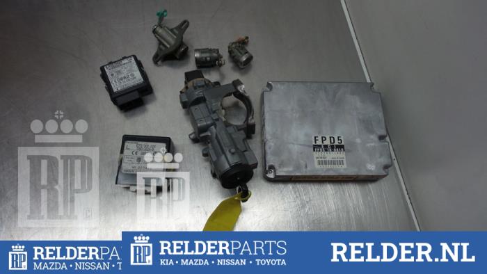 Gebruikte Computer Motormanagement Mazda Premacy 1.8 16V Exclusive HP Prijs € 81,00 Margeregeling aangeboden door Relder Parts B.V.