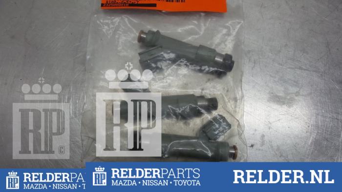 Injector (benzine injectie) Toyota Aygo