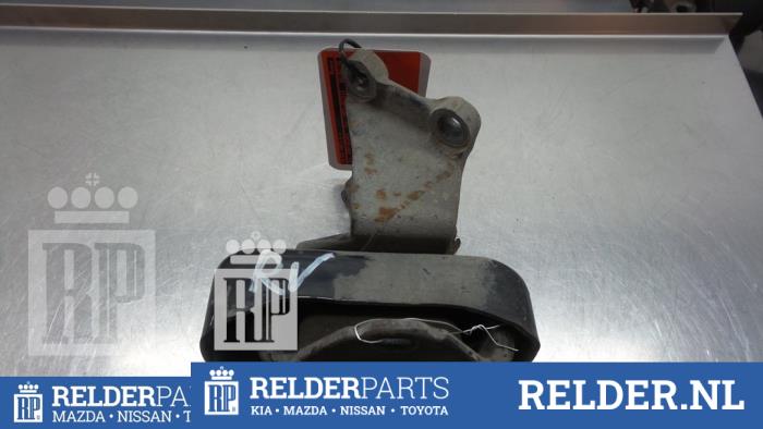 Gebruikte Motorsteun Toyota HiAce II 2.5 D4-D 90 Prijs € 27,00 Margeregeling aangeboden door Relder Parts B.V.
