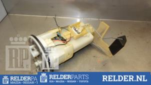 Gebruikte Tank element Pomp Toyota Yaris (P1) 1.3 16V VVT-i Prijs € 45,00 Margeregeling aangeboden door Relder Parts B.V.