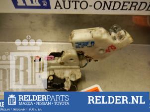 Gebruikte Slotmechaniek Portier 4Deurs rechts-achter Nissan Almera (N15) 1.4 GX 16V Prijs € 36,00 Margeregeling aangeboden door Relder Parts B.V.