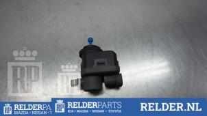 Gebruikte Motor Koplamp Nissan Primera (P12) 1.8 16V Prijs € 23,00 Margeregeling aangeboden door Relder Parts B.V.