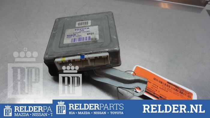 Gebruikte ABS Computer Toyota Hilux IV 2.5 D4-D 16V 4x4 Prijs € 68,00 Margeregeling aangeboden door Relder Parts B.V.