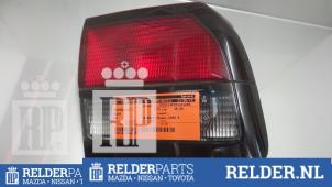 Gebruikte Achterlicht links Mazda 626 (GF14) 1.8i 16V Prijs € 23,00 Margeregeling aangeboden door Relder Parts B.V.