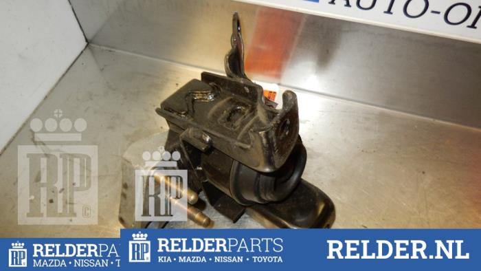 Gebruikte Motorrubber Toyota Corolla (E12) 1.4 16V VVT-i Prijs € 27,00 Margeregeling aangeboden door Relder Parts B.V.