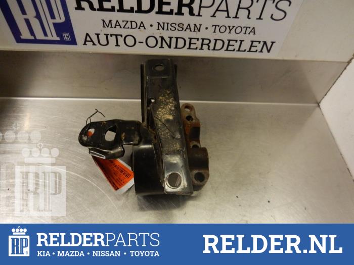 Gebruikte Motorrubber Nissan Almera Tino (V10M) 2.2 Di 16V HP Prijs € 27,00 Margeregeling aangeboden door Relder Parts B.V.