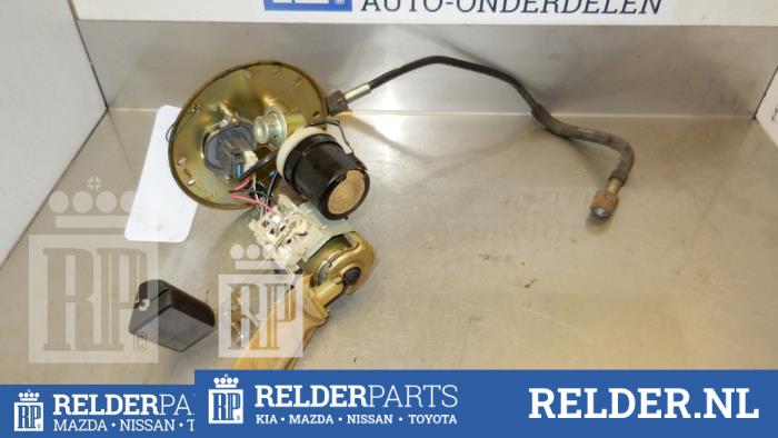 Gebruikte Tank element Pomp Toyota Corolla (EB/WZ/CD) 1.4 16V VVT-i Prijs € 25,00 Margeregeling aangeboden door Relder Parts B.V.