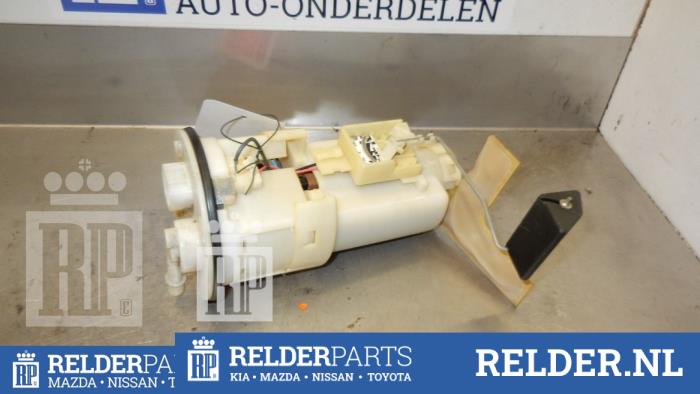 Gebruikte Tank element Pomp Toyota Yaris (P1) 1.5 T Sport 16V VVT-i Prijs € 45,00 Margeregeling aangeboden door Relder Parts B.V.