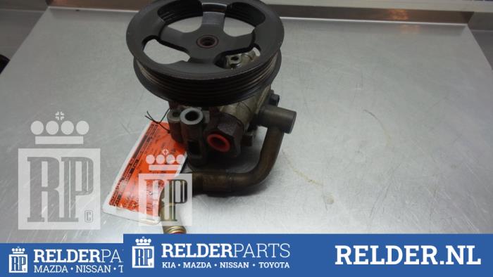 Gebruikte Servopomp Toyota Corolla (EB/ZZ/WZ/CD) 1.4 16V VVT-i Prijs € 35,00 Margeregeling aangeboden door Relder Parts B.V.