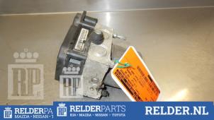 Gebruikte Computer ABS Toyota Avensis (T25/B1D) 2.0 16V D-4D Prijs € 75,00 Margeregeling aangeboden door Relder Parts B.V.