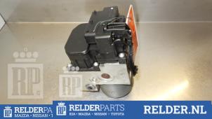 Gebruikte Computer ABS Mazda MX-5 (NB18/35/8C) 1.8i 16V SV-T Prijs € 45,00 Margeregeling aangeboden door Relder Parts B.V.