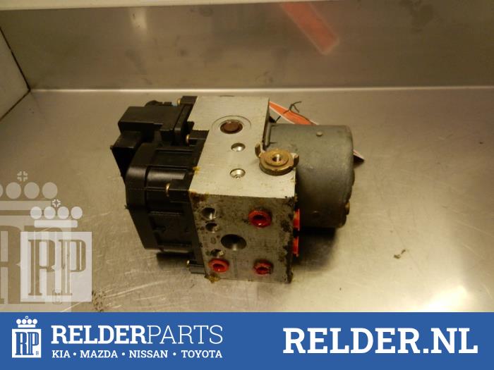 Gebruikte ABS Computer Nissan Almera (N16) 1.5 16V Prijs € 45,00 Margeregeling aangeboden door Relder Parts B.V.