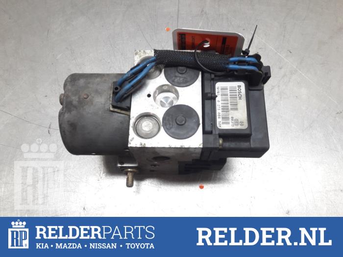 Gebruikte ABS Pomp Nissan Almera Tino (V10M) 2.0 16V CVT Prijs € 70,00 Margeregeling aangeboden door Relder Parts B.V.