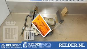 Gebruikte Tank element Pomp Toyota Avensis (T22) 1.8 16V Prijs € 45,00 Margeregeling aangeboden door Relder Parts B.V.