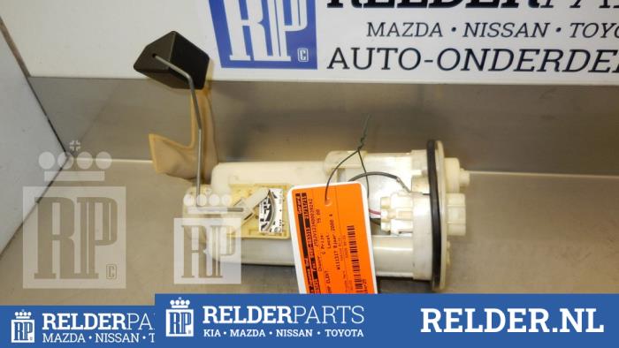 Gebruikte Brandstofpomp Elektrisch Toyota Yaris (P1) 1.0 16V VVT-i Prijs € 45,00 Margeregeling aangeboden door Relder Parts B.V.