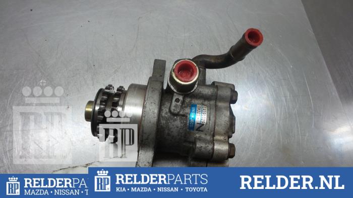 Gebruikte Vacuumpomp (Diesel) Nissan Almera (N16) 2.2 Di 16V Prijs € 81,00 Margeregeling aangeboden door Relder Parts B.V.