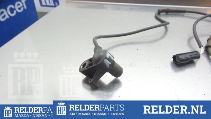 ABS Sensor van een Mazda Demio (DW) 1.5 16V 2004