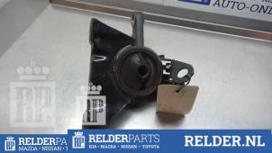 Gebruikte Motorrubber Mazda 323 (BJ12) 1.5i 16V Prijs € 27,00 Margeregeling aangeboden door Relder Parts B.V.