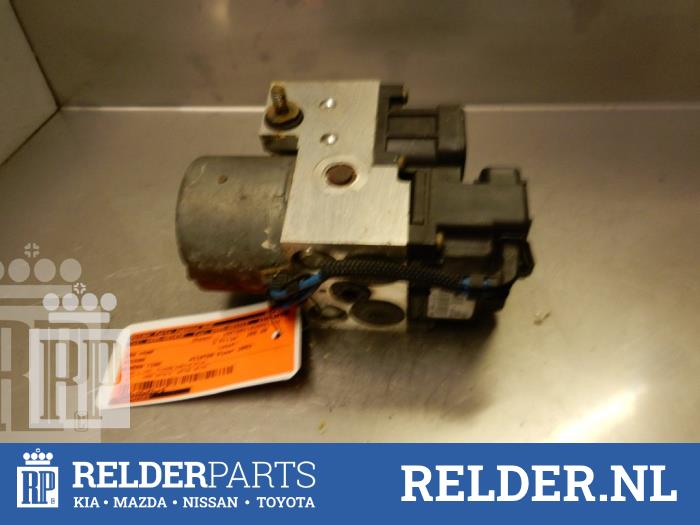 Gebruikte Computer ABS Nissan Almera Tino (V10M) 1.8 16V Prijs € 68,00 Margeregeling aangeboden door Relder Parts B.V.