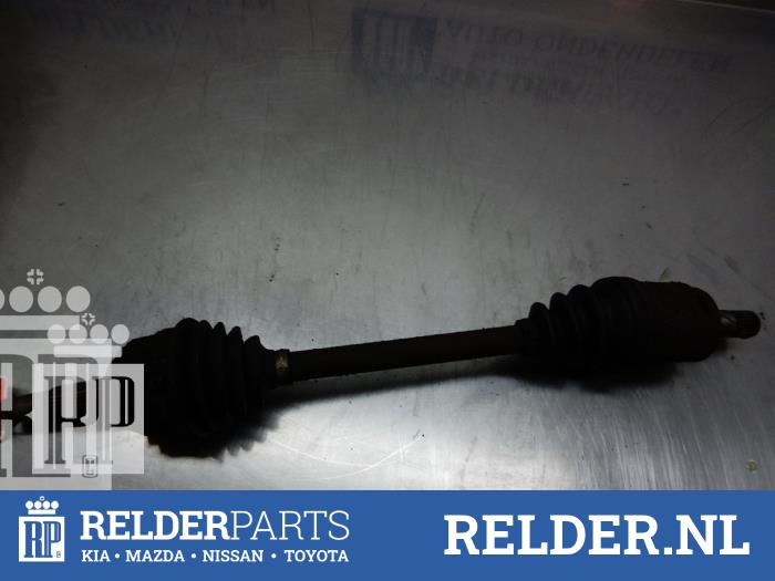 Gebruikte Steekas links-voor Nissan Almera (N16) 1.5 16V Prijs € 30,00 Margeregeling aangeboden door Relder Parts B.V.